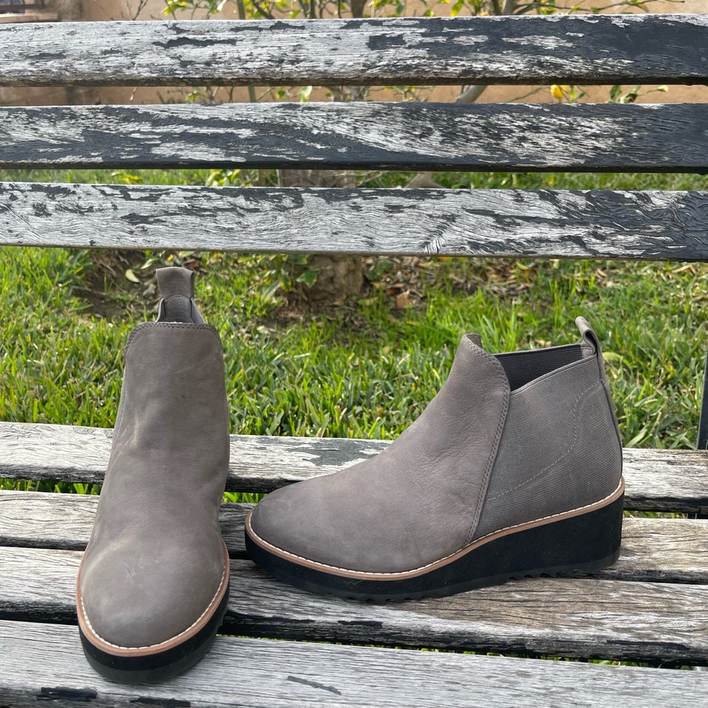 Eileen Fisher grey Nubuck wedge heel booties women’s size 6.5